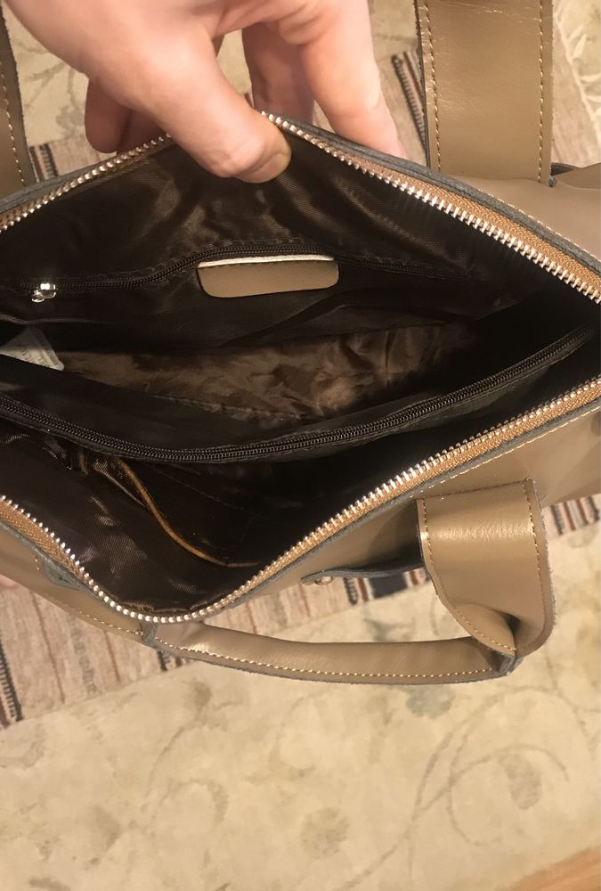 Жіноча сумка-портфель, цупка шкіра, нова
