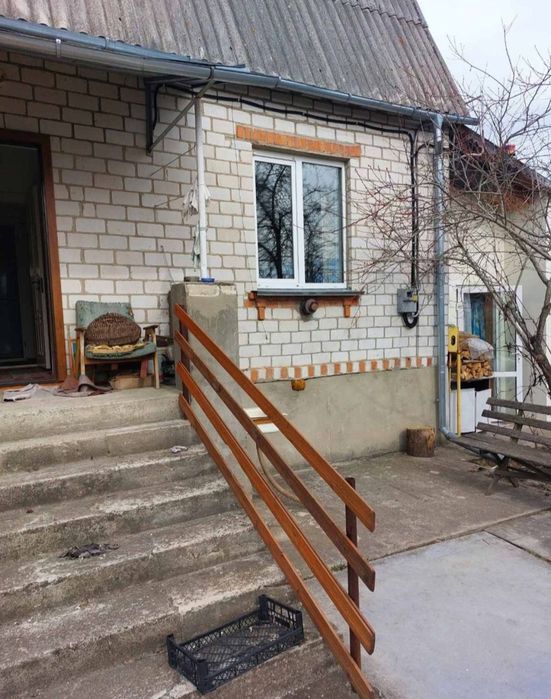 Продам будинок в с.Левків зі зручностями та банею