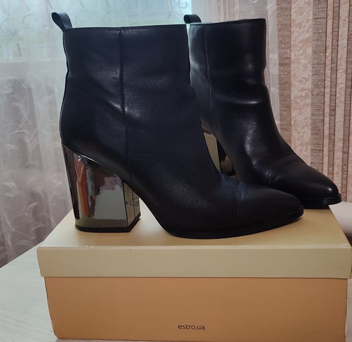 Продам ботильйони Estro