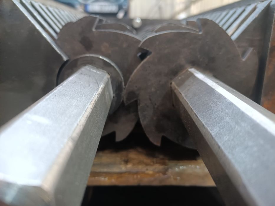 Rozdrabniacz kruszarka kosciarka shredder