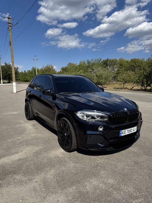 Продам BMW X5 F15 Official