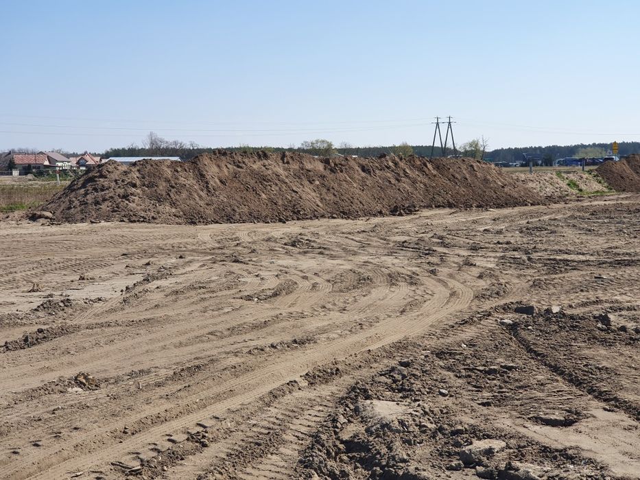 Ziemia pod trawnik,  ogródek,  tuje,  drzewka