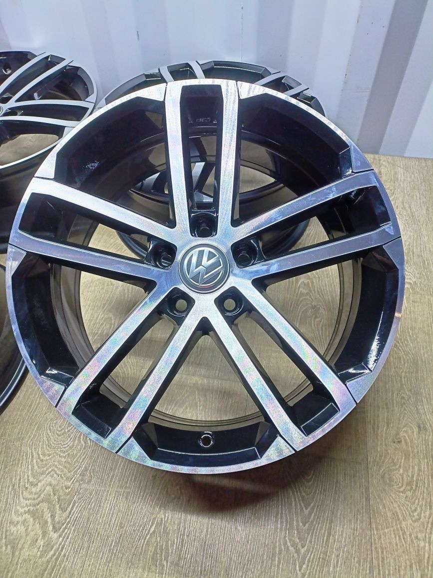 Felgi 18 VW Golf caddy Touran  7.5 j  ET49 5×112 OS 57.1