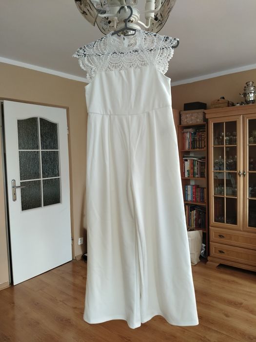 Kombinezon biały 140-146