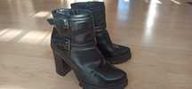 Buty zimowe na wysokim obcasie 39