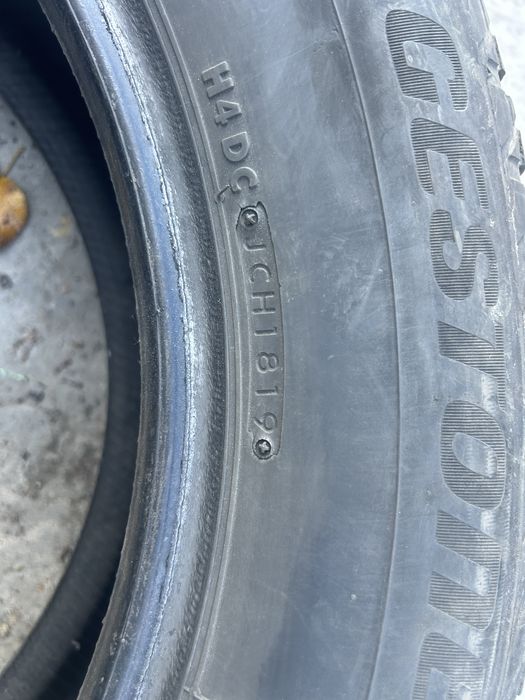 235/60R18 Bridgestone Blizzak Spike-02 SUV 107T