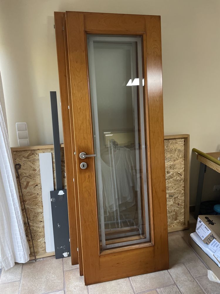 2 Portas de Maneira com vidro