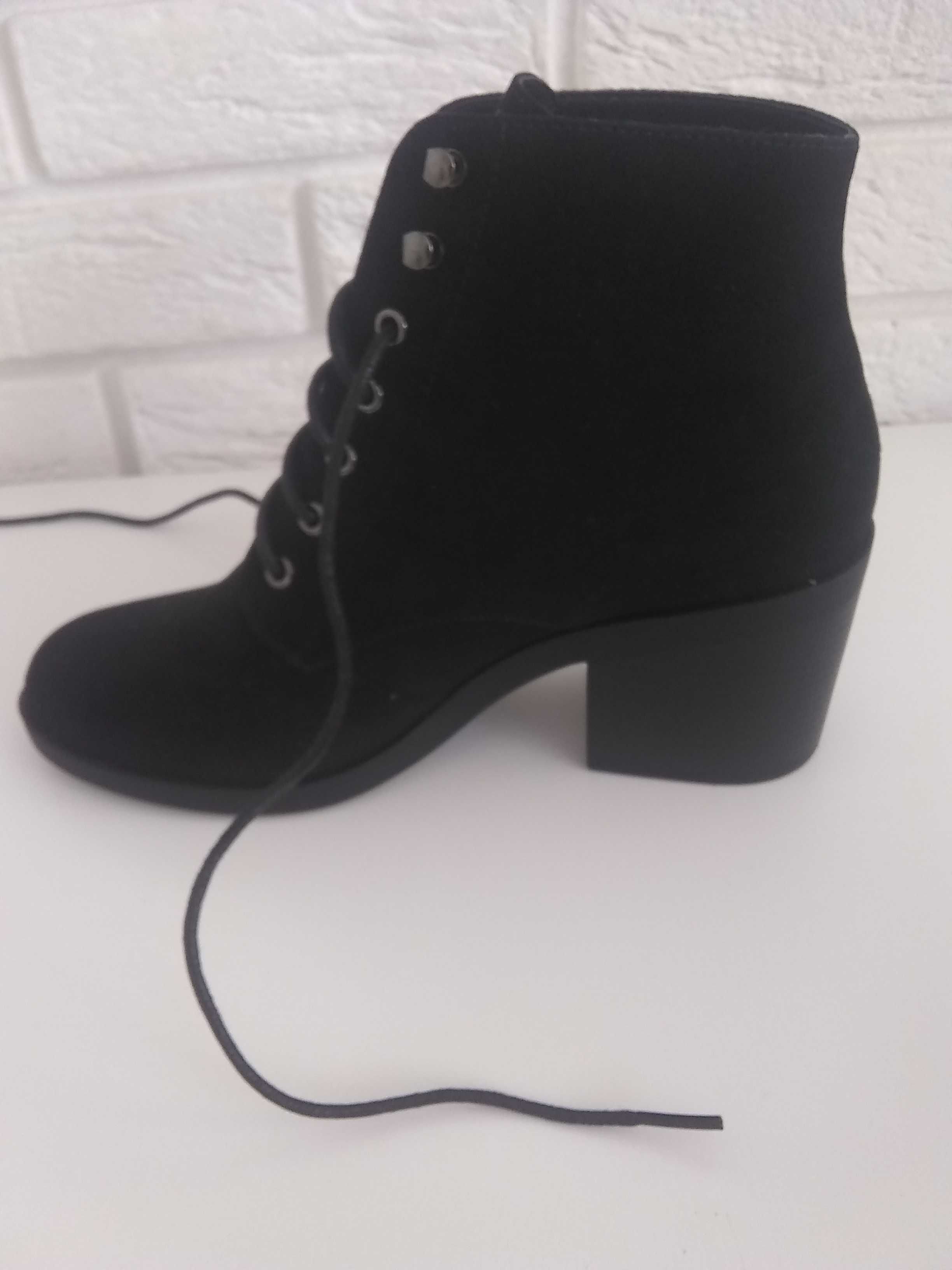 Nowe czarne buty Even&Odd Ankle boot rozmiar 42