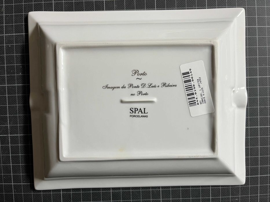 Cinzeiro SPAL 21 X 17,5 cm