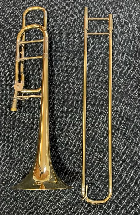 Trombone Bach Model 42 open wrap