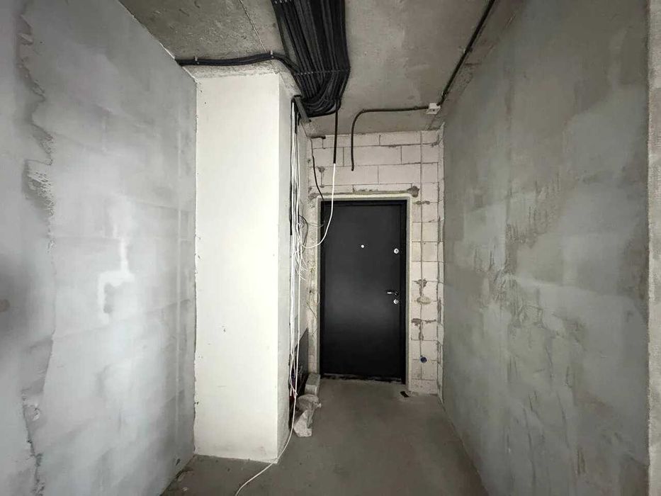 Простора трикімнатна в ЖК "Шоколад" !