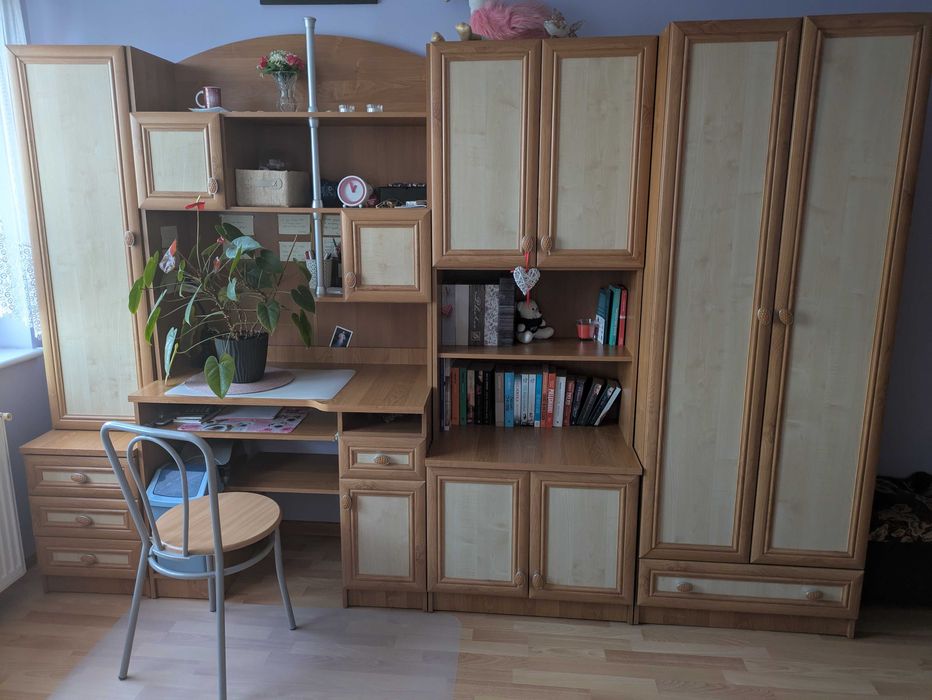 Sprzedam komplet mebli