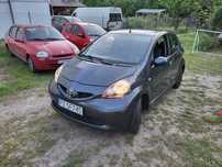 Toyota Aygo 1.4Diesel 5drzwi 3.5 l na 100 km. niski przebieg bez rdzy