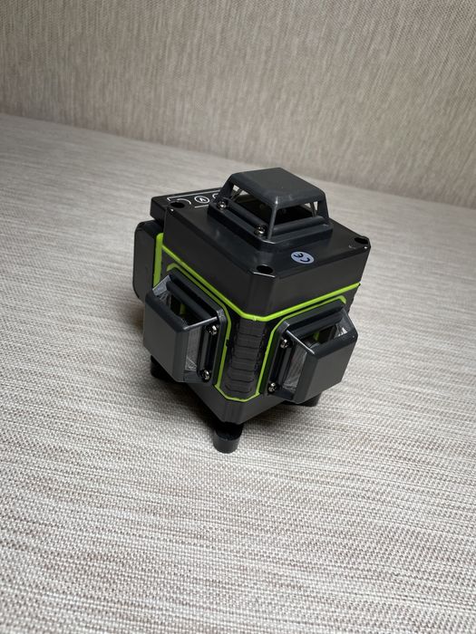 Лазерный уровень Hilda 4D 16 линий нивелир Лазерний рівень 16 ліній