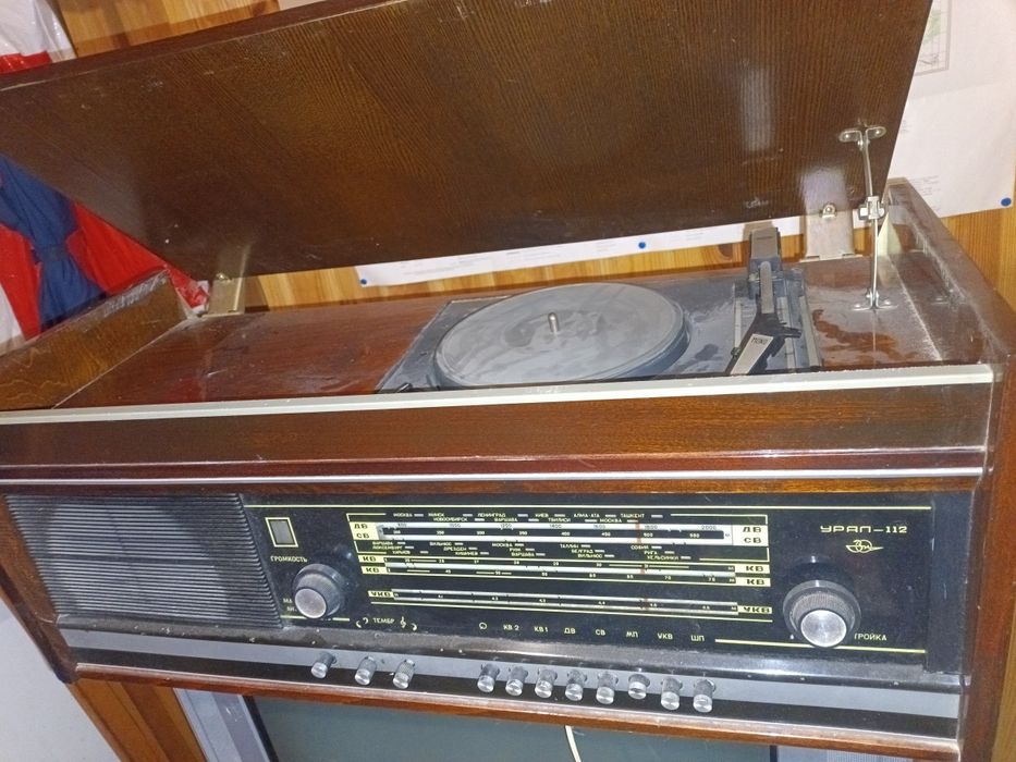 Радиола Урал 112, проигрыватель  Riga