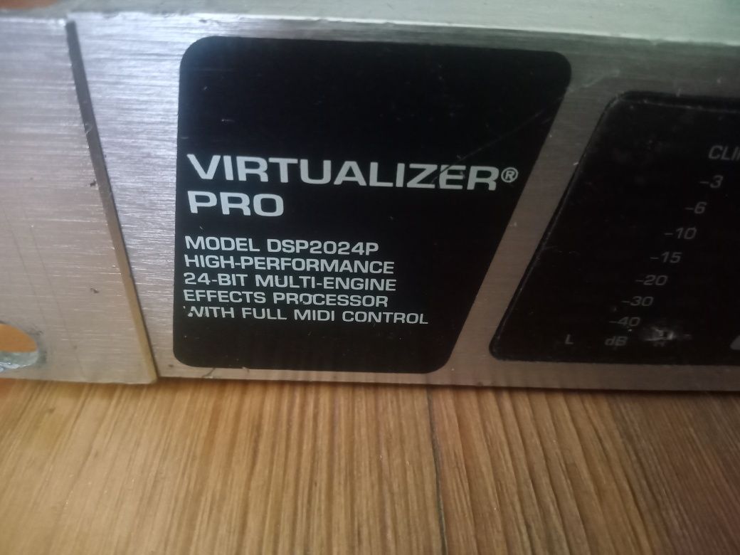 Behringer DSP2024P