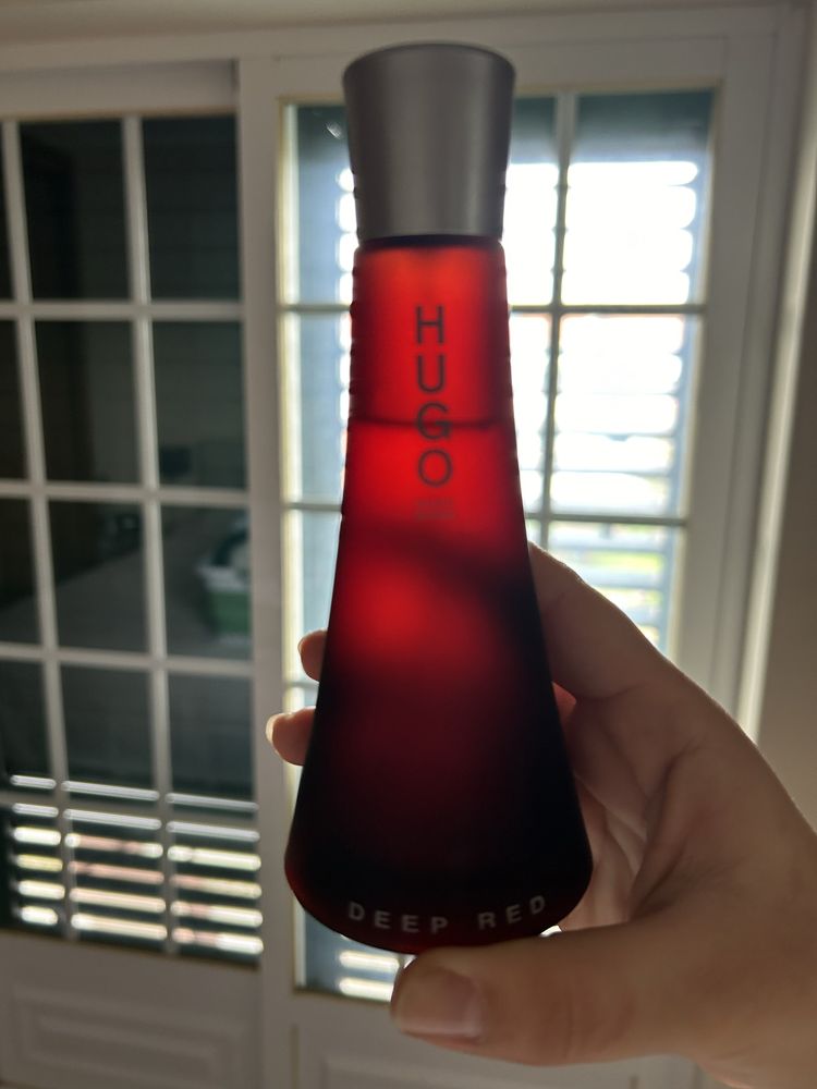 Hugo Boss Deep Red