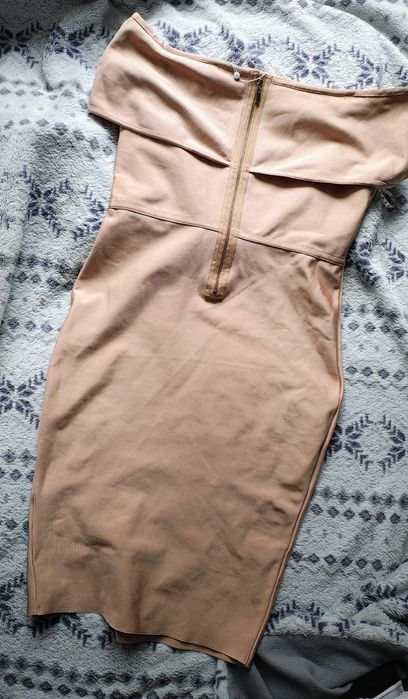 Sukienka Missguided rozmiar 44
