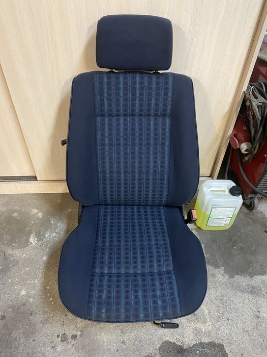 Komplet foteli VW Golf 2