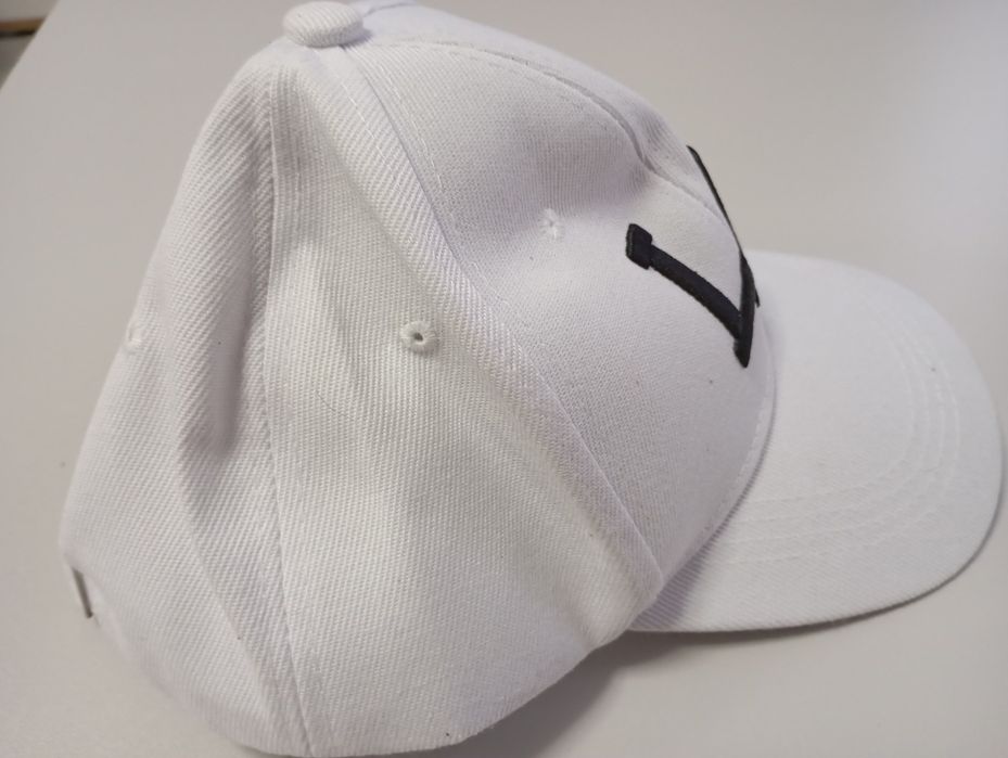 Nowa ładna czapeczka LA