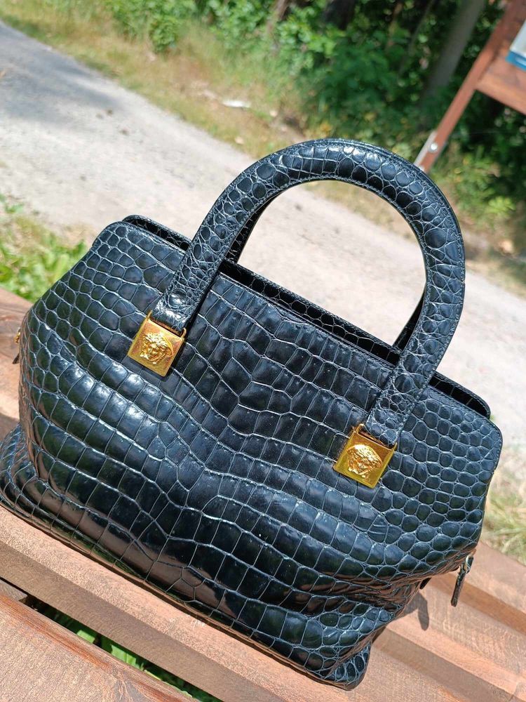Oryginalna torebka Gianni Versace crocodile embossed leather black