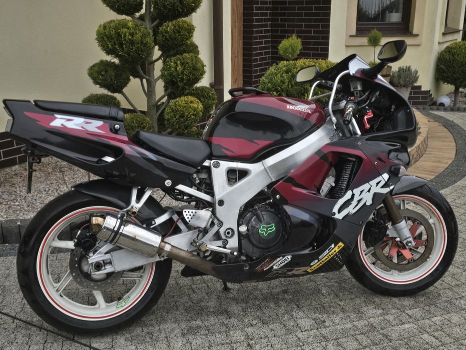 CBR 900 SC 28 w orginale fajny stan