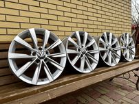 Диски R17 5.112 ET40 цо 57.1 оригінал пассат тігуан гольф тоуран кадді