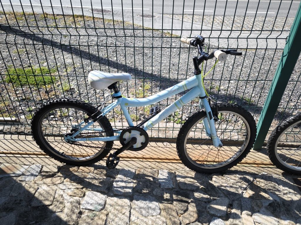 Vendo 2 bicicletas de criança 20''
