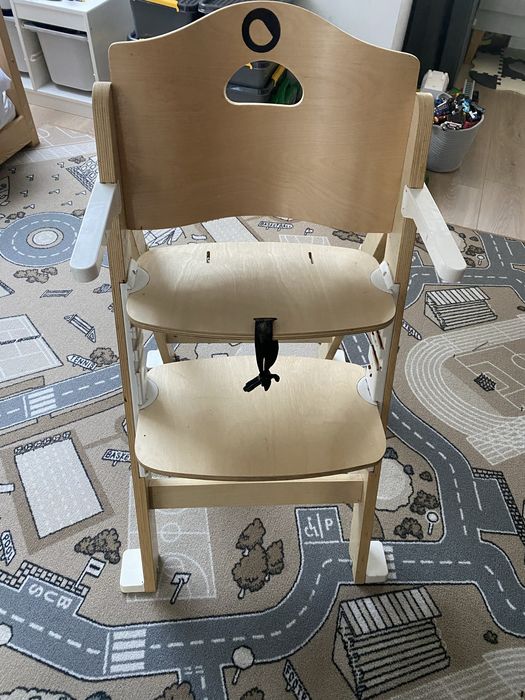 Krzesełko do karmienia lionelo z pokrowcami i szelkami