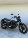 Moto Guzzi V7  Centenário