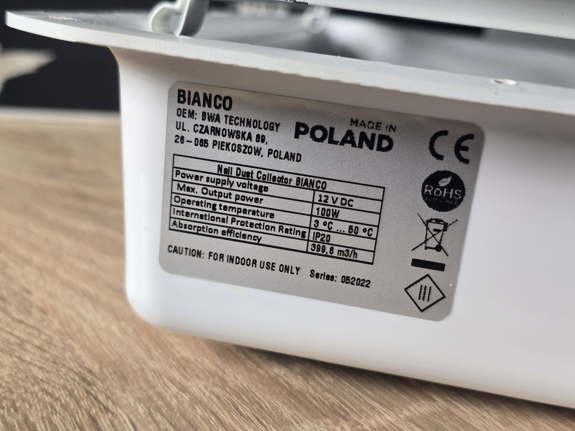 Pochlaniacz pylu do zabudowy bianco