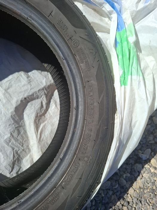 Opony zimowe R15 195/55 fajny stan