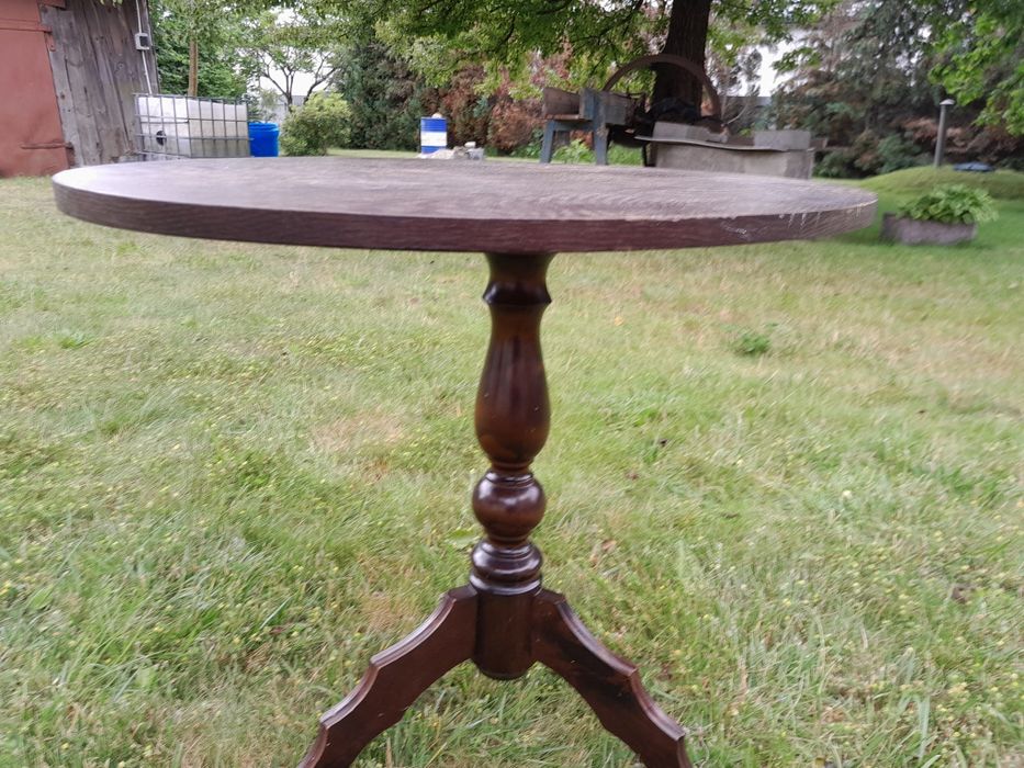 Komplet 4 krzeseł Thonet i stolik