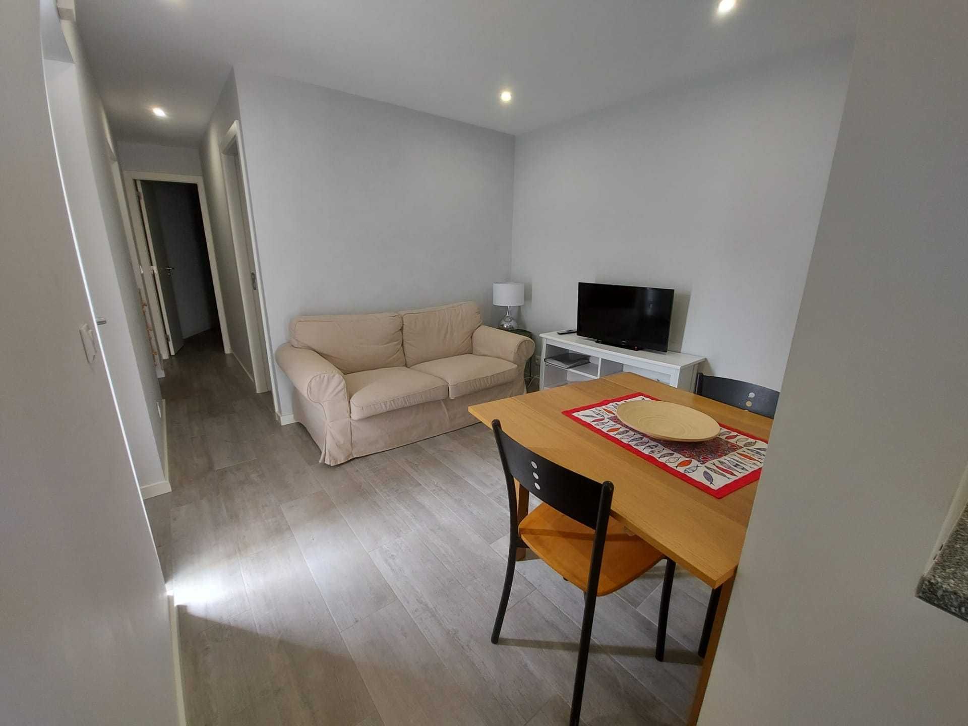 Apartamento T2 para férias com internet em São Martinho do Porto