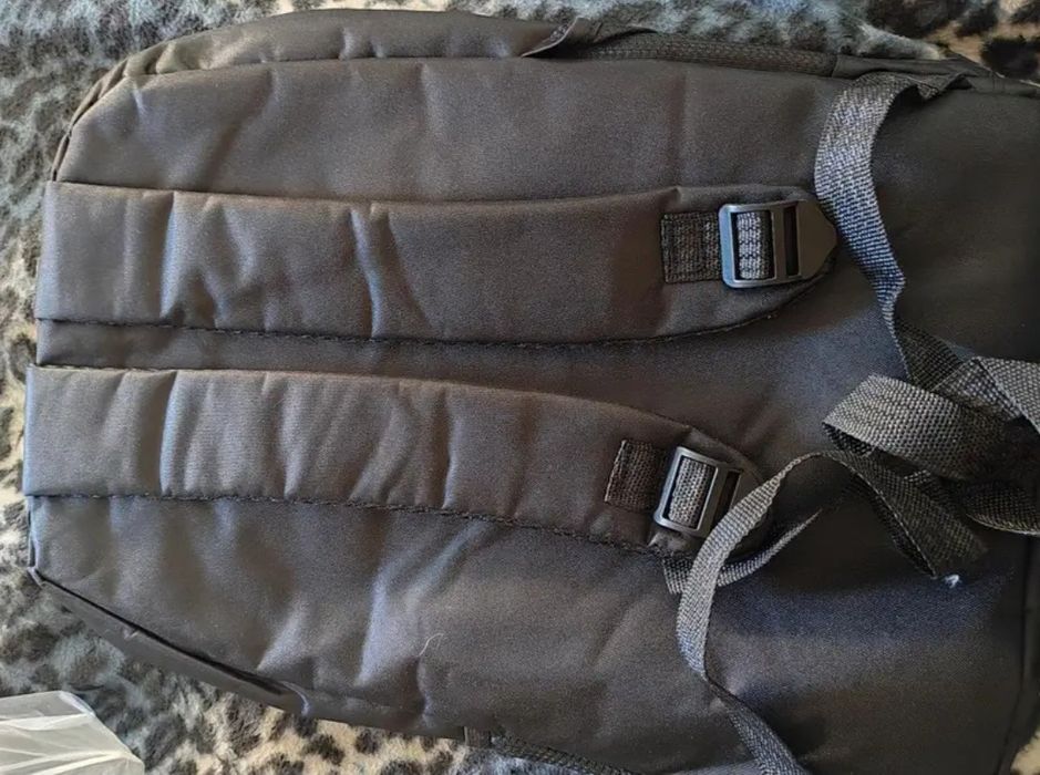 Новый чёрный рюкзак