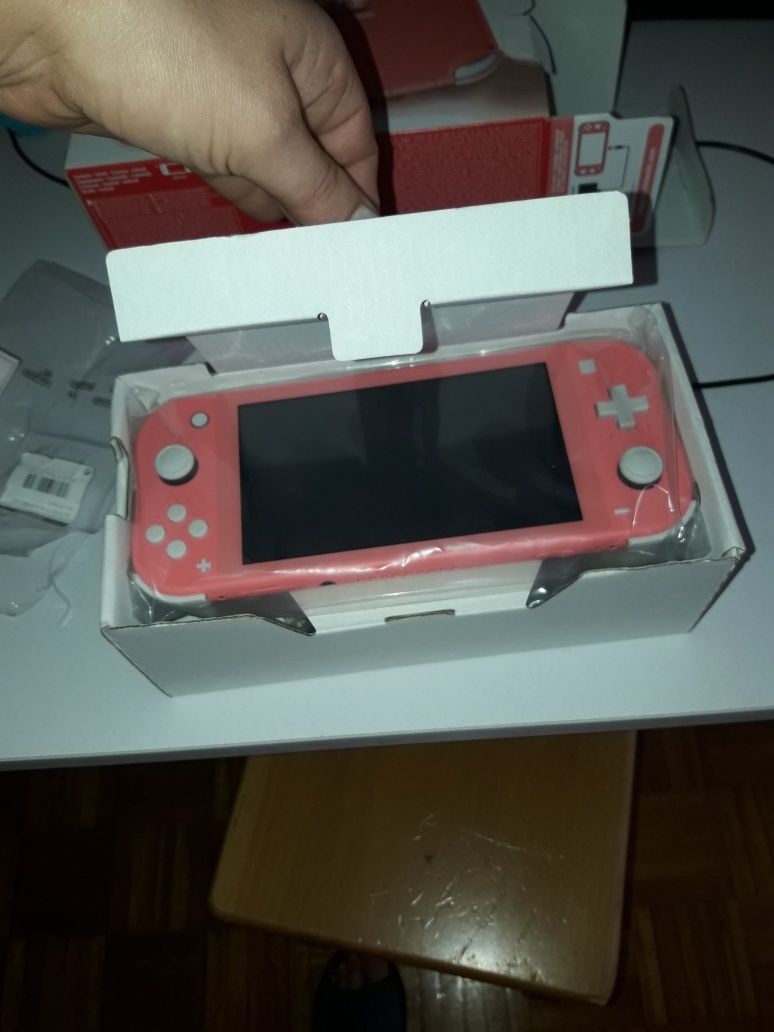 Nintendo Switch cor de Rosa