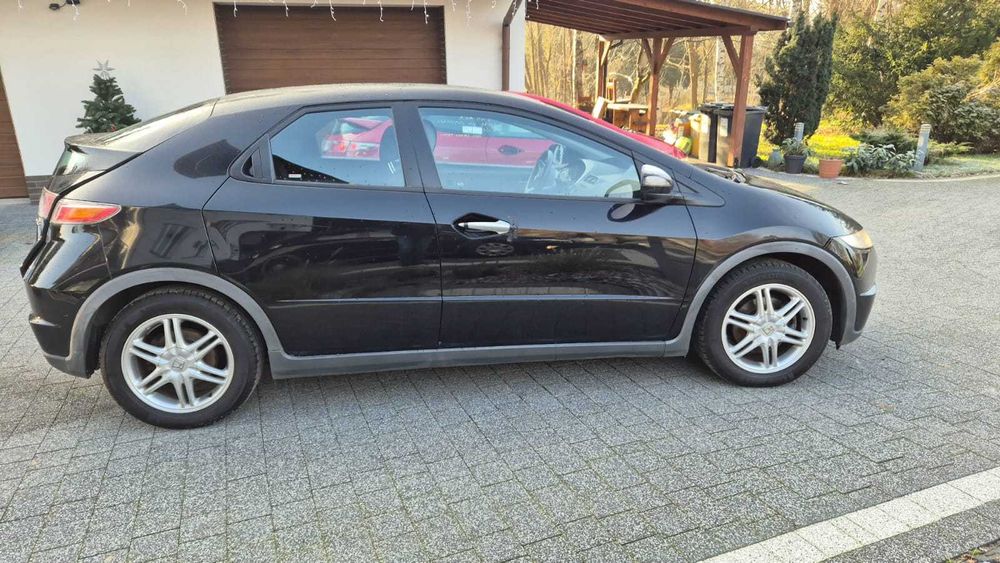 Honda Civic sprowadzony w ofercie kilka sztuk hondy