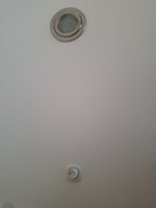 Movel com rodas e luz