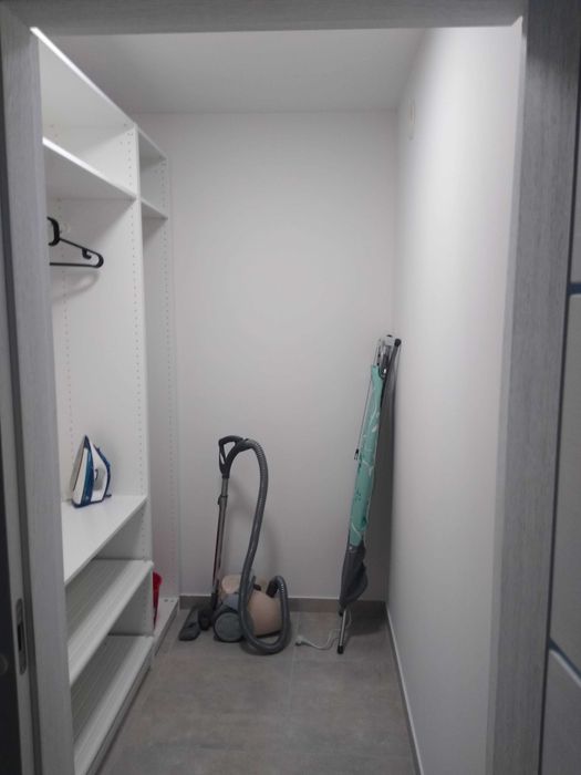 Mieszkanie do wynajęcia : 52m2, 2 pokoje, balkon, garaż, ul. Mała Góra