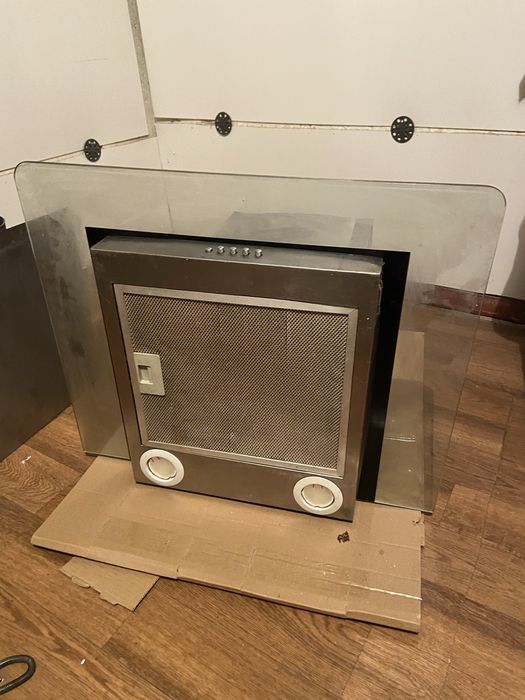 Витяжка нержавійка, скло