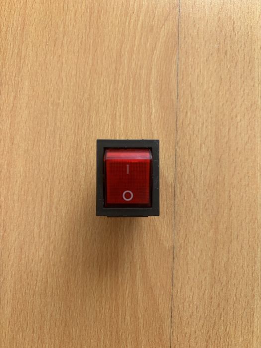 Interruptor rocker vermelho ON/OFF com luz – Novo