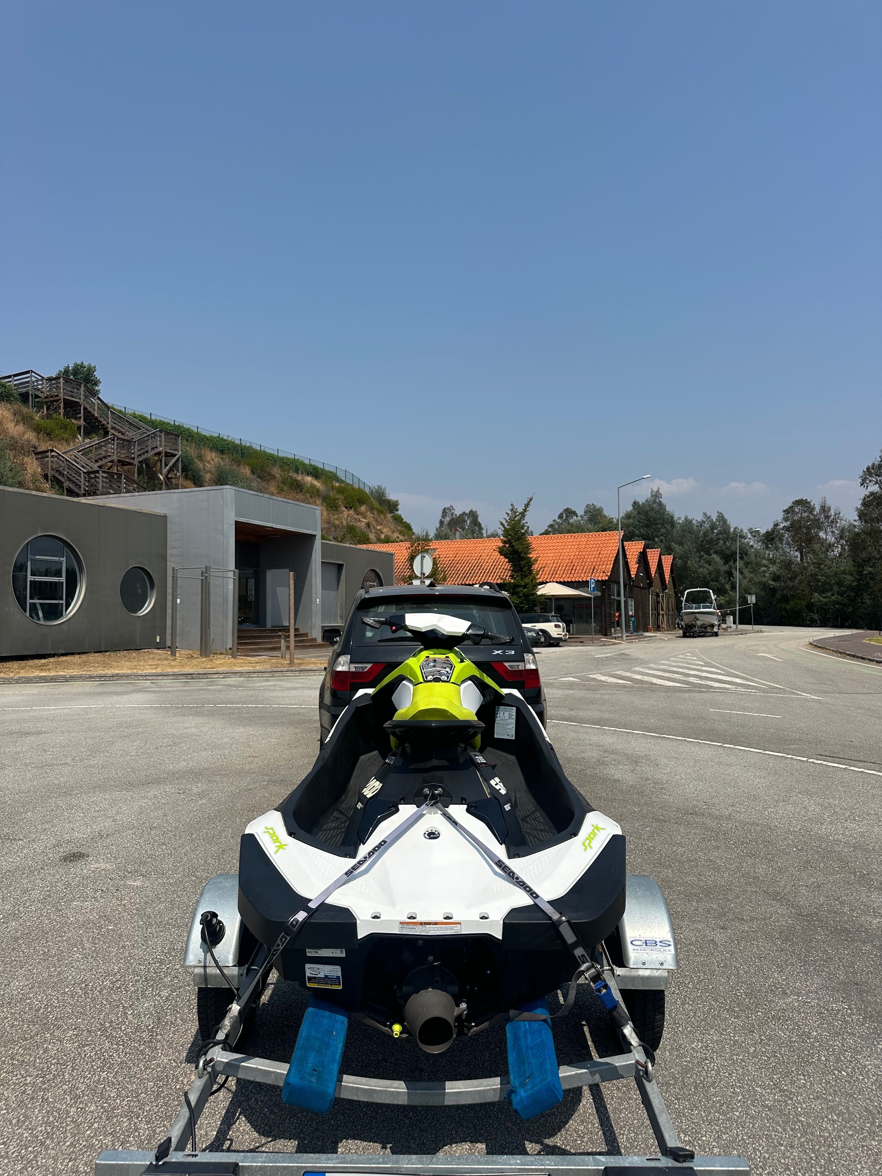 Mota de água Sea Doo Spark 2024 - 34 horas de uso c/ garantia fábrica