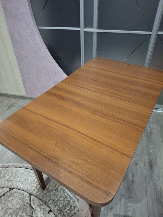 Продам стіл розкладний