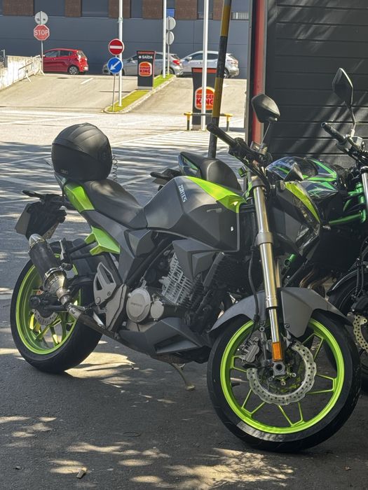 Mota modelo Zontes S 250cc ano 2018