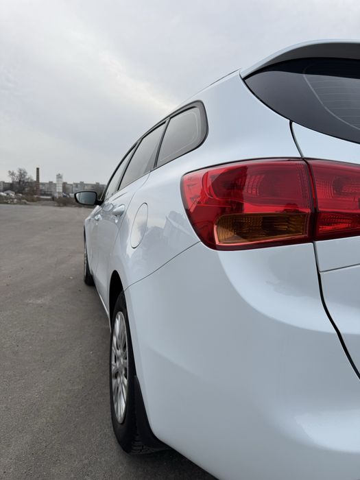 Kia Ceed JD SW 1.6 CRDi