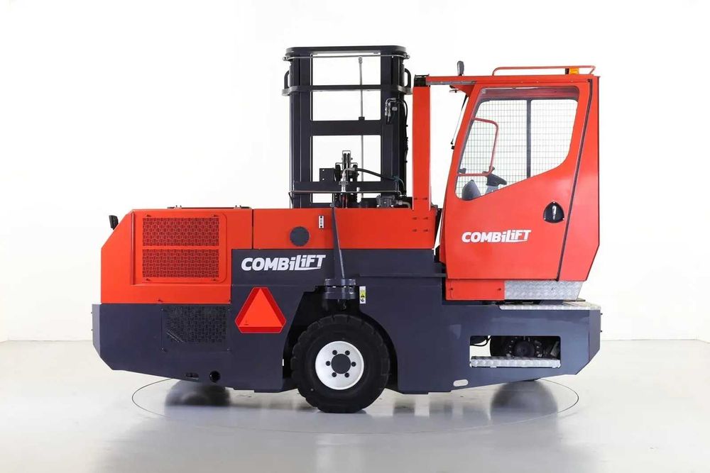 Диельний бічний 4-х ходовий навантажувач COMBILIFT C500SR (сайдлоадер)