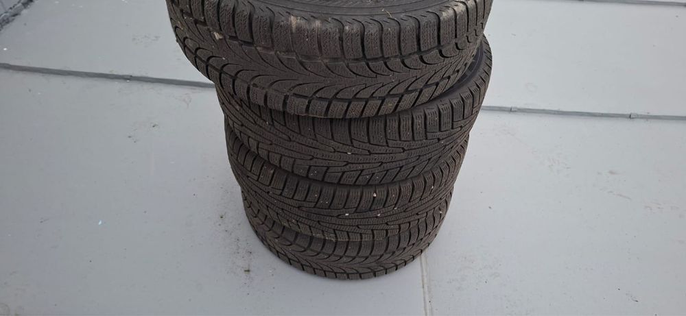 Резина 195/60/r15 Nokian  ціна за 1шт. - 2500