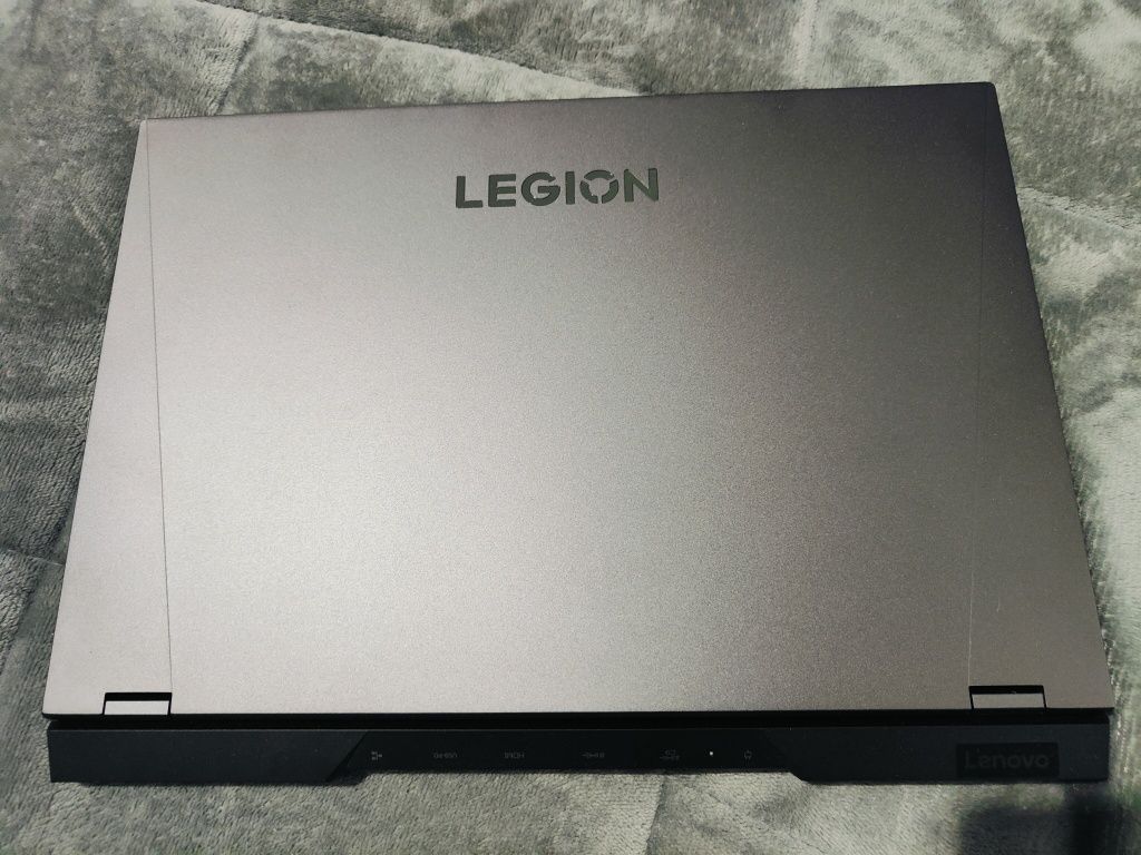 Portátil gaming Legion 5 pro RTX 3070 na garantia.