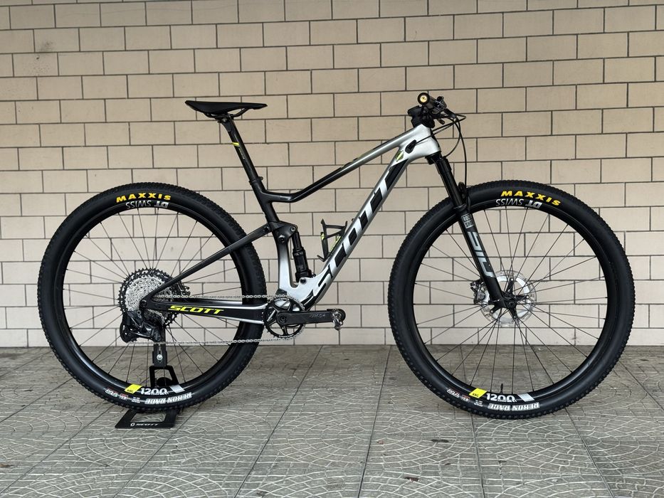 Bicicleta Scott Spark RC PRO