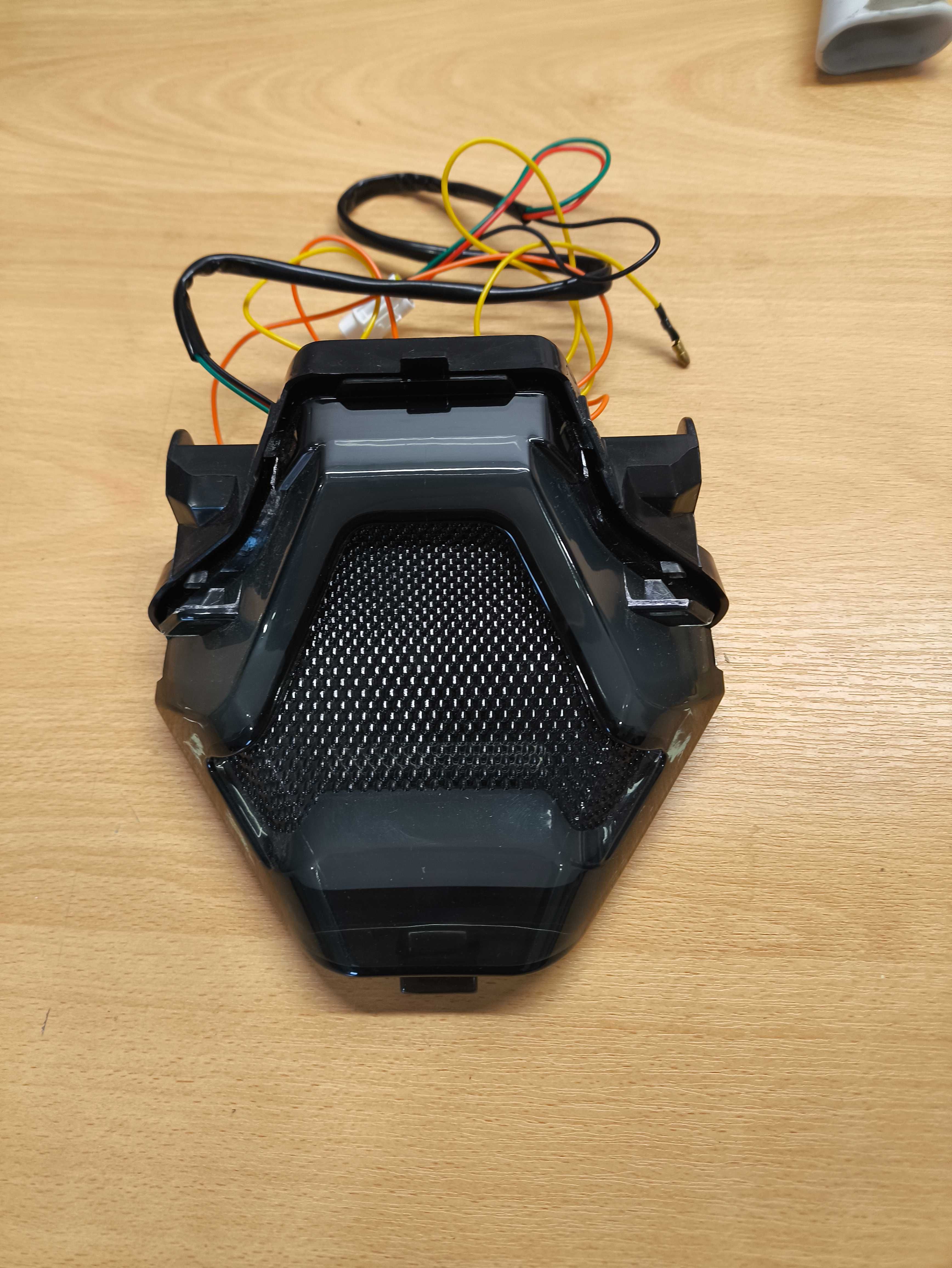 Światło tylne motocyklowe LED do YZF R3 R25 Y15ZR MT07 FZ07 LC150[2282